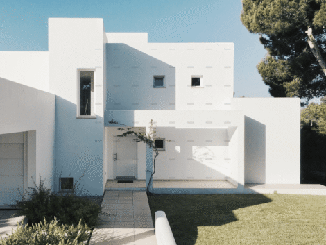 demo-attachment-775-pixasquare-622732-unsplash-1